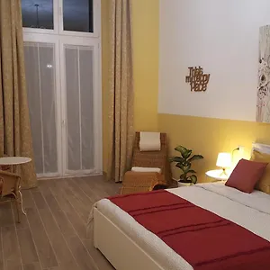  Apartment Gennarino's
